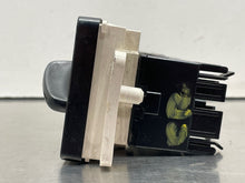 Load image into Gallery viewer, TEMPERATURE CONTROLS Ford Ranger 03 04 05 06 07 08 09 10 11 - NW452696
