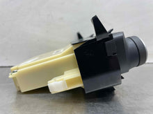 Load image into Gallery viewer, Temperature Controls Acura RDX 2016 - NW453327
