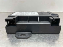 Load image into Gallery viewer, FUEL PUMP CONTROL MODULE COMPUTER E350 C230 C250 C300 C350 C63 08-11 - NW453726
