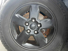 Load image into Gallery viewer, WHEEL RIM Jeep Grand Cherokee 11 12 13 17x8 17x8, 5 lug, 5" - NW454101
