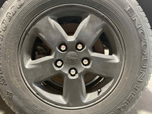 Load image into Gallery viewer, WHEEL RIM Jeep Grand Cherokee 11 12 13 17x8 17x8, 5 lug, 5" - NW454104
