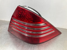 Load image into Gallery viewer, TAIL LIGHT LAMP ASSEMBLY S350 S430 S500 S55 S600 S65 SL500 03-06 Right - NW454464
