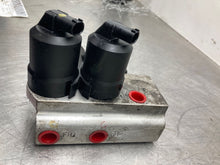 Load image into Gallery viewer, AIR RIDE COMPRESSOR E350 E550 CLS500 CLS55 CLS550 CLS63 E280 00-11 - NW454148
