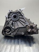 Load image into Gallery viewer, TRANSFER CASE BMW X3 2007 07 2008 08 2009 09 2010 10 Auto - NW455363
