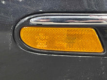 Load image into Gallery viewer, [INVENTORYCAR_YEAR_MAKE_MODEL] SIDE MARKER LAMP LIGHT Bumper Mounted Right - NW455164

