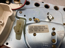 Load image into Gallery viewer, SPEEDOMETER CLUSTER 300E 300TE 1990 90 1991 91 92 93 - NW455341
