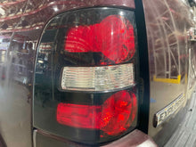 Load image into Gallery viewer, OUTER TAIL LIGHT LAMP Explorer Explorer Sport Trac 06-10 Left - NW455823
