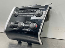 Load image into Gallery viewer, FRONT TEMPERATURE CONTROLS Nissan Pathfinder 13 14 15 16 17 - NW455657
