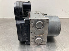 Load image into Gallery viewer, ABS ANTI-LOCK BRAKE PUMP Nissan Pathfinder 2017 17 - NW455459
