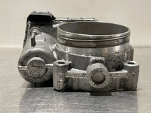 Load image into Gallery viewer, THROTTLE BODY Charger Challenger Avenegr 2011 11 3.6L - NW455813
