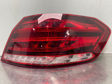 Load image into Gallery viewer, OUTER TAIL LIGHT LAMP E250 Van E250D E300 E350 E400 E550 E63 14-16 Right - NW456245
