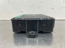 Load image into Gallery viewer, BODY CONTROL MODULE COMPUTER Evoque LR4 12 13 14 15 - NW455513
