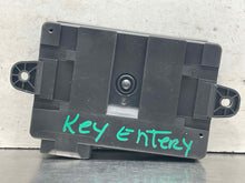Load image into Gallery viewer, BODY CONTROL MODULE COMPUTER Evoque LR4 12 13 14 15 - NW455513
