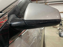 Load image into Gallery viewer, Side View Door Mirror Cadillac SRX 2010 - NW455967
