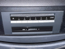 Load image into Gallery viewer, Radio Mercedes-Benz SL500 2010 - NW456609
