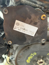 Load image into Gallery viewer, ENGINE Volkswagen Beetle Jetta Rabbit golf 05 06 07 08 09 10 11 2.5L - NW456434
