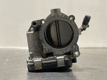 Load image into Gallery viewer, THROTTLE BODY Vw Beetle Jetta Rabbit 05 - 07 - NW456675
