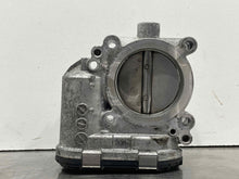 Load image into Gallery viewer, THROTTLE BODY Mercedes B200 2006 06 2007 07 2008 08 2009 09 2010 10 2011 11 - NW457612
