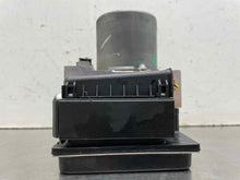 Load image into Gallery viewer, ABS PUMP BMW X3 2005 05 - NW457207
