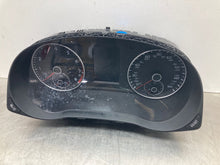 Load image into Gallery viewer, SPEEDOMETER CLUSTER Volkswagen Passat 2013 13 2014 14 - NW457594
