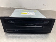 Load image into Gallery viewer, RADIO A4 A5 A6 Allroad Q7 RS5 S4 S5 S6 Touareg 2010-2017 - NW457950
