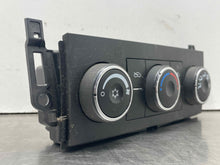 Load image into Gallery viewer, REAR TEMPERATURE CONTROLS Silverado 1500 Pickup Silverado 07-09 - NW457881

