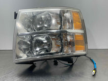 Load image into Gallery viewer, [INVENTORYCAR_YEAR_MAKE_MODEL] HEADLIGHT LAMP ASSEMBLY Left - NW457886
