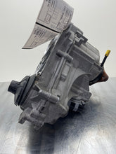 Load image into Gallery viewer, Transfer Case  BMW 530I 2017 - NW458290
