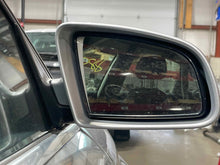 Load image into Gallery viewer, SIDE VIEW MIRROR Audi A4 02 03 04 05 06 07 08 Right - NW458438
