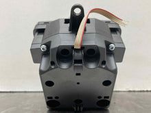 Load image into Gallery viewer, RADIO CONTROL C250 C300 E250D E300 E350 E400 E550 E63 GLK350 12-15 - NW459045
