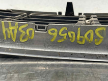 Load image into Gallery viewer, Grille  AUDI A4 2003 - NW520609
