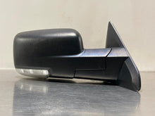 Load image into Gallery viewer, SIDE VIEW DOOR MIRROR 1500 Pickup 2500 Pickup 2013-2020 Right - NW459368
