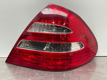 Load image into Gallery viewer, TAIL LIGHT LAMP ASSEMBLY E350 E320 E500 E55 03 04 05 06 Right - NW459495
