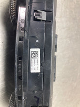 Load image into Gallery viewer, FRONT TEMPERATURE CONTROLS C250 C300 C350 C63 GLK350 11 12 - NW459869
