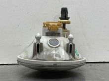 Load image into Gallery viewer, FOG LIGHT Yukon G8 Tahoe Camarao 2007 07 2008 08 2009 09 2010 10 11 12 13 - NW459797
