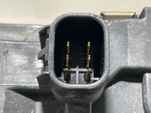 Load image into Gallery viewer, THROTTLE BODY Express 1500 Van Malibu Silverado 1500 Pickup 07-14 - NW460094
