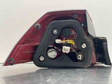 Load image into Gallery viewer, Tail Lamp Light Pontiac G8 2009 - NW460098
