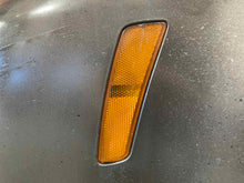 Load image into Gallery viewer, FOG LIGHT Yukon G8 Tahoe Camarao 2007 07 2008 08 2009 09 2010 10 11 12 13 - NW459798
