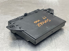 Load image into Gallery viewer, KEYLESS ENTRY CONTROL MODULE COMPUTER Volvo S60 XC60 11 12 13 14 15 - NW459651
