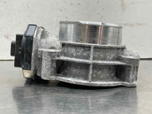 Load image into Gallery viewer, Throttle Body Cadillac XT5 2017 - NW460950
