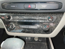 Load image into Gallery viewer, Temperature Controls Kia Sedona 2020 - NW460620
