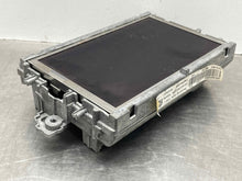 Load image into Gallery viewer, INFO-GPS SCREEN E250 Van E250D E300 E350 E400 E550 E63 14 15 - NW460639
