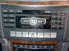 Load image into Gallery viewer, Radio  MERCEDES E-CLASS 2014 - NW460804
