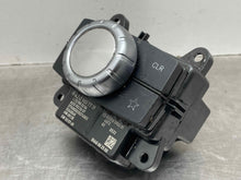 Load image into Gallery viewer, Radio  MERCEDES E-CLASS 2014 - NW460804
