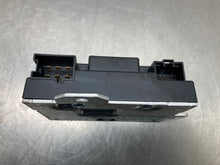 Load image into Gallery viewer, FUEL PUMP CONTROL MODULE COMPUTER B250 E250 Van CLA45 CLS400 12-20 - NW460336
