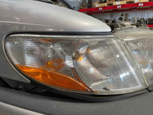 Load image into Gallery viewer, PARKLAMP Saab 9-3 1999 99 2000 00 2001 01 2002 02 2003 03 Right - NW459801
