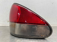 Load image into Gallery viewer, OUTER TAIL LIGHT LAMP Saab 9-3 99 00 01 02 03 Right - NW460107
