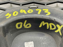 Load image into Gallery viewer, GRILLE Acura MDX 2004 04 2005 05 2006 06 - NW460607
