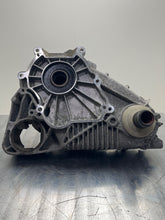 Load image into Gallery viewer, TRANSFER CASE BMW X5 X6 07 08 09 10 11 12 13 - NW461801

