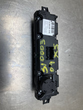Load image into Gallery viewer, REAR TEMPERATURE CONTROLS BMW X5 07 08 09 10 11 12 13 - NW461588
